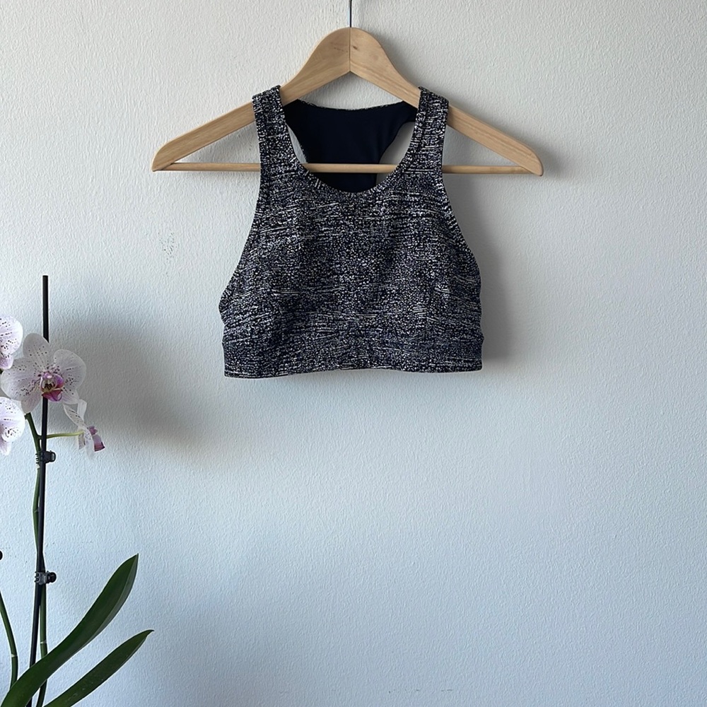Lululemon black and white racerback bra